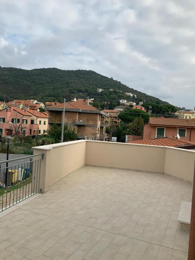 Casa Vacanze Romeo Pietra Ligure Extérieur photo