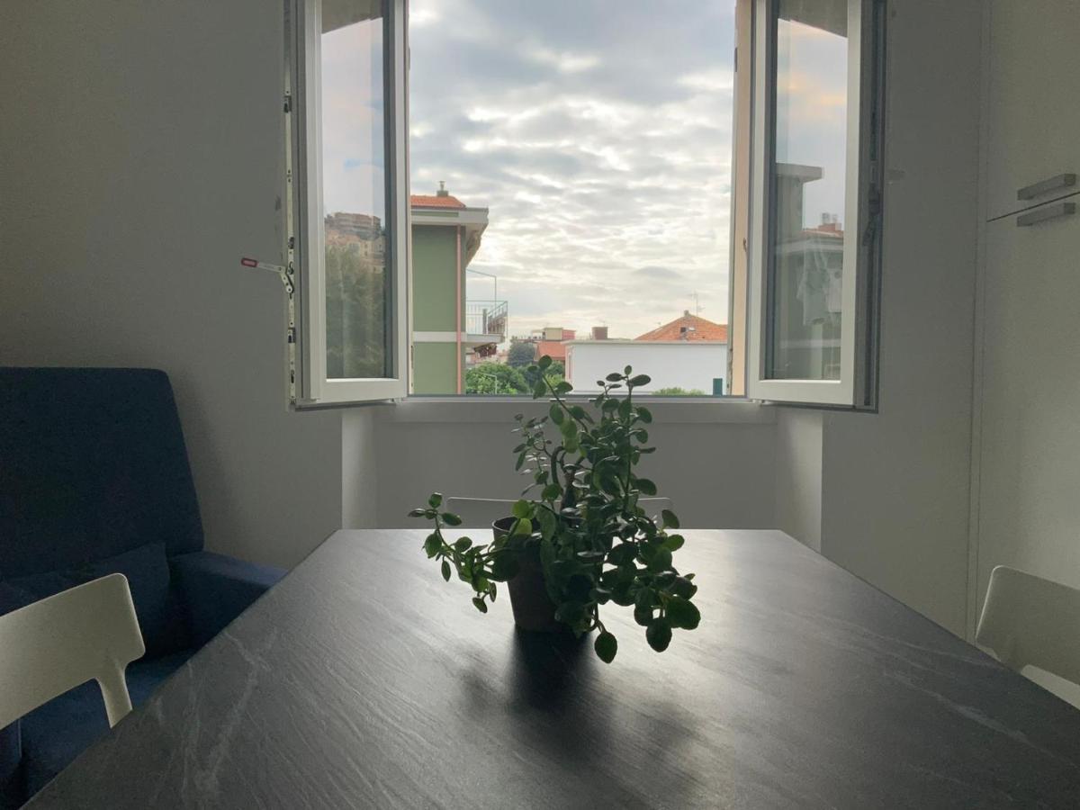 Casa Vacanze Romeo Pietra Ligure Extérieur photo